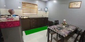 تناول الطعام