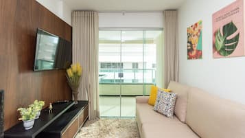 Basic Apartment | Living area