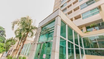 Apartamento básico | Detalhe da fachada