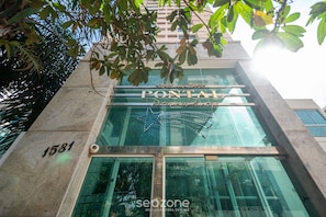 Basic Apartment | Exterior detail - Ap 2q St Bueno Ed Pontal Premium PPB1206 (Goiânia)