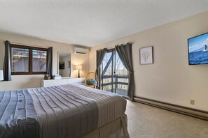 3 bedrooms, in-room safe, desk, iron/ironing board