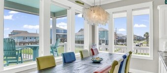 Beach View | Sleeps 14 | Fenced Yard