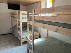 4 habitaciones, wifi y ropa de cama
