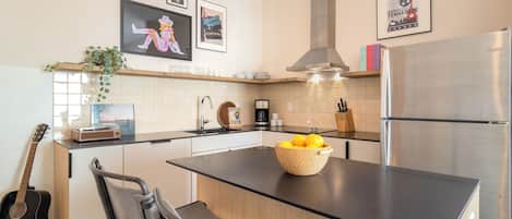 Hus (3 Bedrooms) | Eget kök | KylskÄp, ugn, spishÀll och diskmaskin