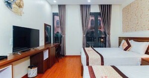Family Room, City View -  Ruby Ha Long 6 Hotel (Ha Long)