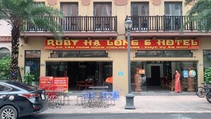 A hotel with a prominent sign reading "Ruby Ha Long Hotel". -  Ruby Ha Long 6 Hotel (Bai Chay)