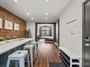 2 chambres, fer et planche Ă repasser, Wi-Fi gratuit, draps fournis