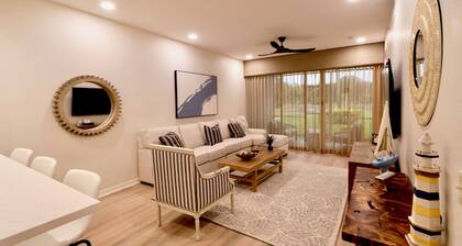 NEW Luxury 2 BR plus den in Greenlinks Condo totally remodeled!