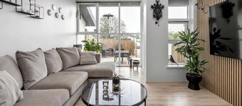 Modern Retreat in Reykjavik: Your Gateway to Nature and City Life -FREE PARKING