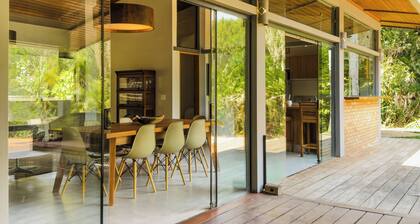 Single-story house with pool and amazing kitchen | Granja Viana