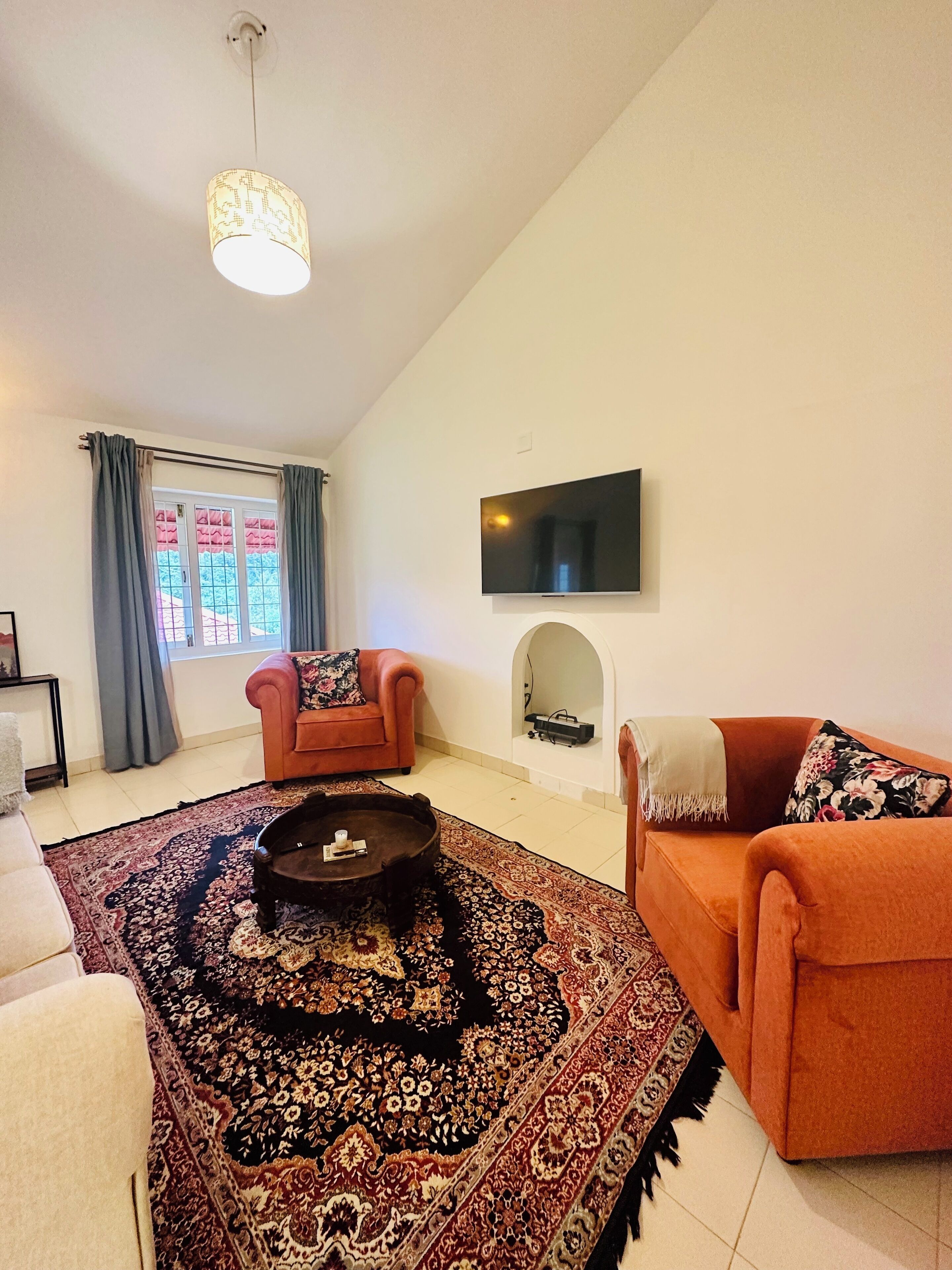 Deluxe Villa, Garden View | Living area