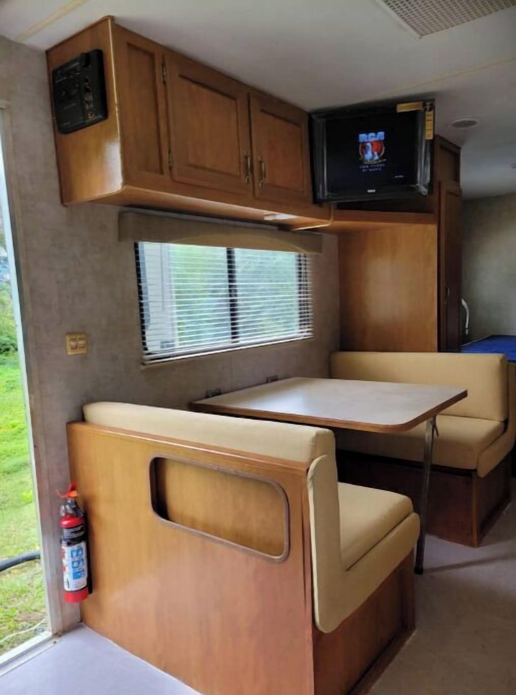Delightful Camper Rv Mallard Sleeps 4 Pool & Beach - Chiapas
