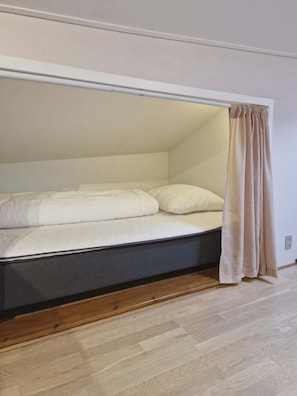 1 Schlafzimmer, Reisekinderbett, kostenloses WLAN, Bettwäsche