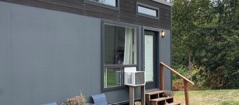 Charming Tiny House Retreat