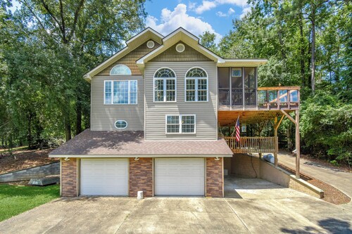 Lake Martin Getaway- 6Br Lake Front Home