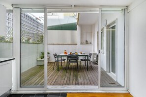 Terrace/patio - Central City Serenity: Entrecampos Terrace Haven (Lisbon)