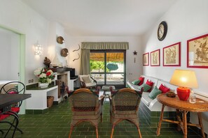 Villa, 3 Bedrooms | Living area | Flat-screen TV - Balaia 3-Bed Family Holiday Villa (Albufeira)