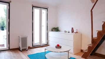 Appartement, 2 chambres | Coin séjour