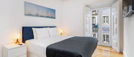 Apartment, 1 Bedroom | 1 bedroom, desk, iron/ironing board, free WiFi