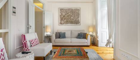 Apartment, 2 Bedrooms | Living area