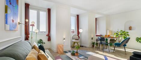 公寓, 2 間臥室 | 起居區 | 平面電視