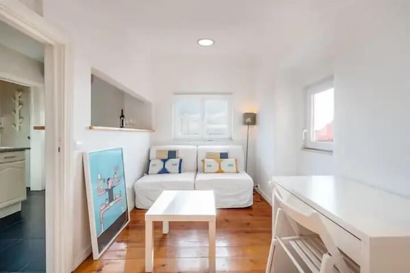 Apartment, 1 Bedroom | Living area
