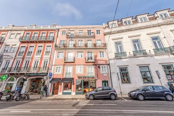 Front of property - The Loft In Principe Real (Lisbon)