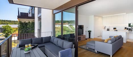 아파트, 침실 2개 | 발코니