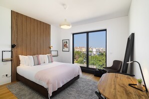 2 chambres, bureau, fer et planche à repasser, Wi-Fi gratuit