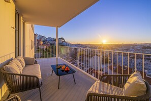 Thành phố nhìn từ nơi lưu trú