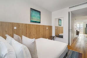 Dúplex, 4 habitaciones | 4 dormitorios, escritorio, sistema de insonorización