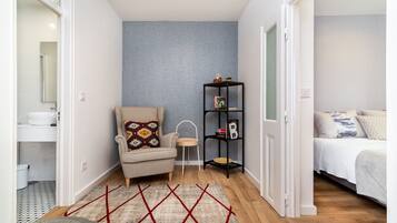 Apartment, 2 Bedrooms | Living area