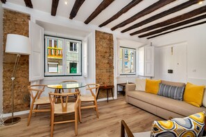 Apartment, 2 Schlafzimmer | Wohnbereich