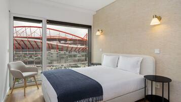 Apartment, 2 Bedrooms | 2 bedrooms, desk, iron/ironing board, WiFi (free)