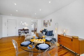 Apartamento, 1 quarto | Área de estar