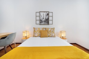 4 bedrooms, free WiFi - Mouraria Modern Living Breathtaking Views & Ac (Lisbon)
