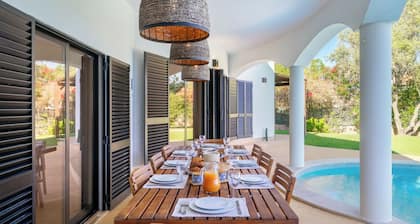 Luxury Private Family Villa W/ S-Pool Ac & Parking