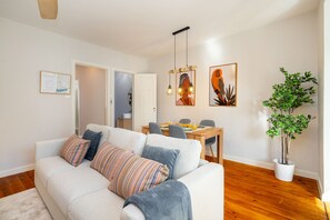 Apartment, 2 Bedrooms | Living area