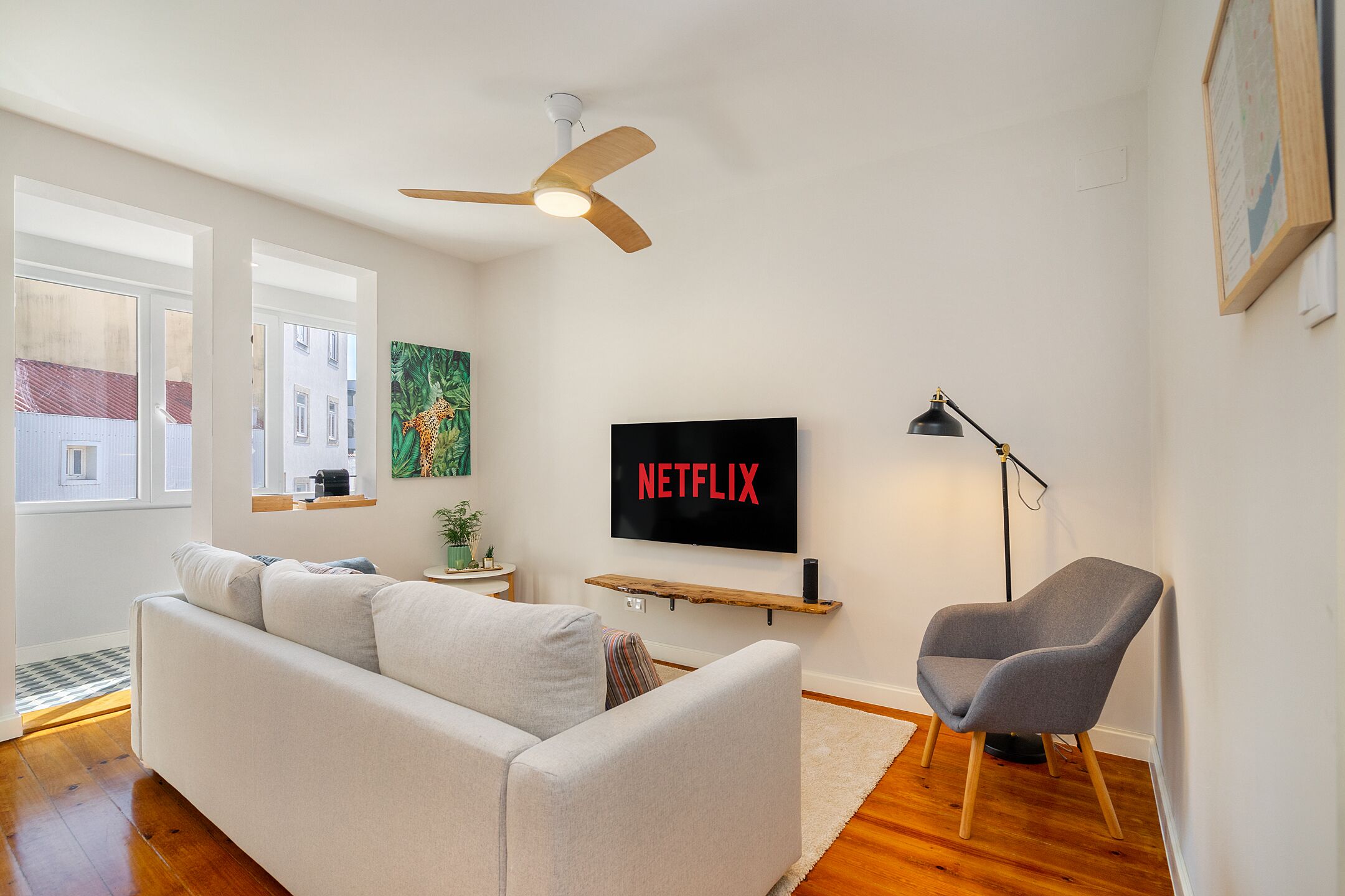 Apartment, 2 Bedrooms | Living area