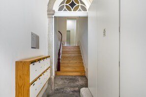 Interior entrance - Central 1-Bed W/ Top View Perfect To Explore Porto (Porto)