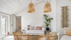 Apartment, 3 Bedrooms | Living area - Stylish Sunny Penthouse Near Cascais Center & Greenspace (Cascais)