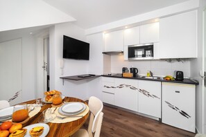 Studio | Free WiFi - Alfama Studio Prime Location Explore Lisbon W/ Style (Lisbon)