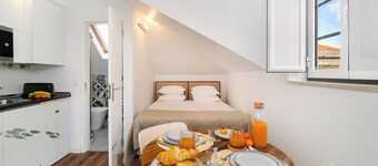 Alfama Studio Prime Location Explore Lisbon W/ Style