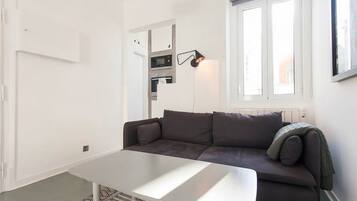 Studio | Living area