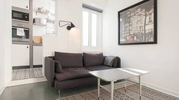 Studio | Living area