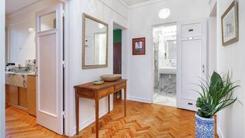 Apartment, 2 Bedrooms | Living area