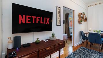 Apartment, 2 Bedrooms | Living area