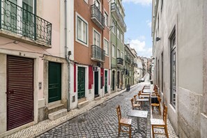Exterior - Bairro Alto 2-Bed Central Location Fully Equipped (Lisbon)