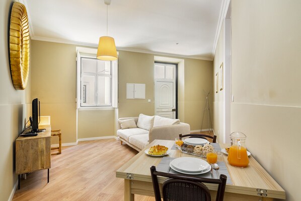 Apartment, 1 Bedroom | Living area