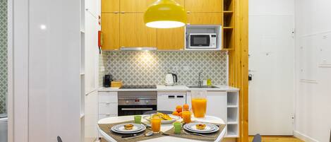 Apartemen, 1 kamar tidur | Dapur kecil pribadi | Ketel listrik dan pemanggang roti